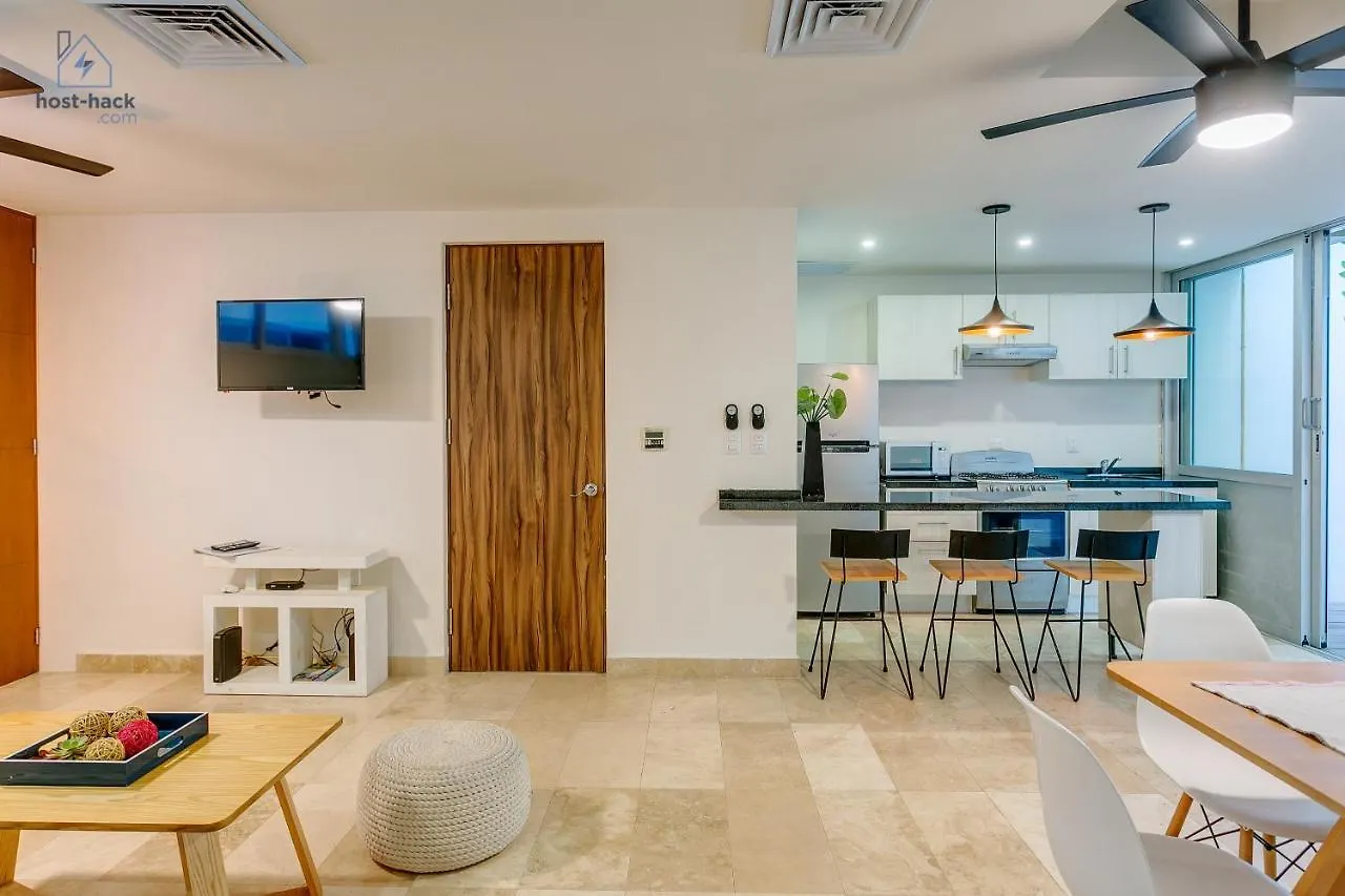 Aptartment With Patio, Rooftop & Pool Close To The Beach - Danzamar 2 Playa del Carmen
